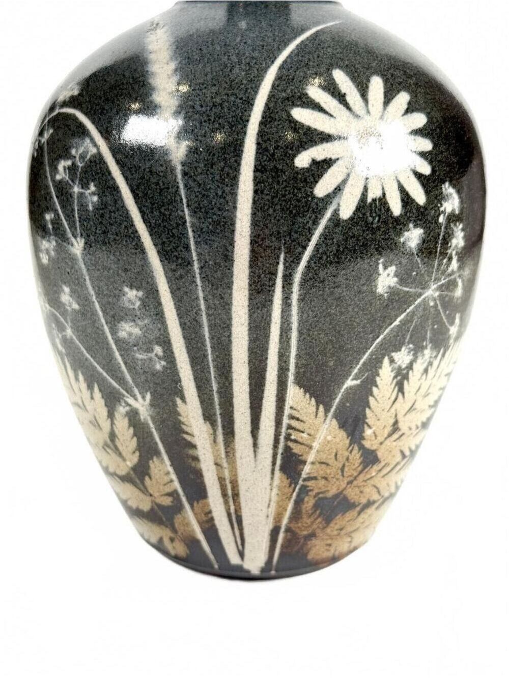 Vintage Studio Stoneware Ewer Pitcher Decanter Black Botanical Floral Signed - Picture 7 of 9